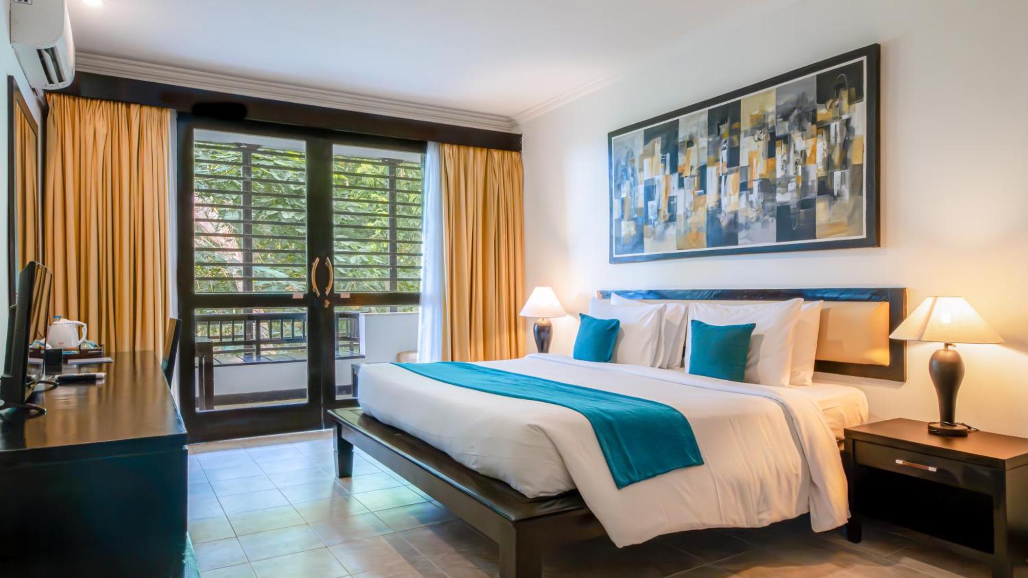 Superior Double Room with Free Entrance to Single Fin Sunday Party